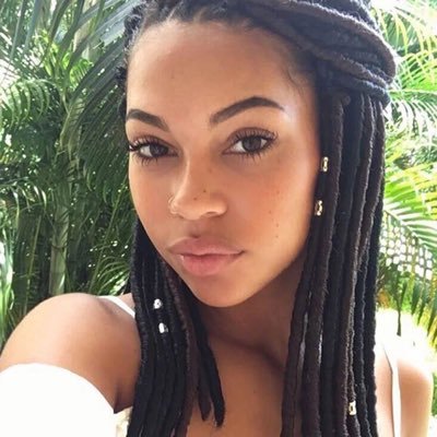 Voyage2627's profile picture. 