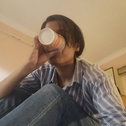 product manager, product nerd, guitarist, and someone's designated unpaid photographer friend who moved to Bangalore