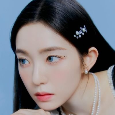 𝐔𝐍𝐑𝐄𝐀𝐋  . . 1991⇢ She is peaceful like ocean, but hilarious and love to laugh so anyone loves her. Red velvet's pretty mommy, Joohyun dé Bae.