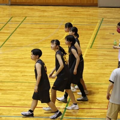 茨城県鹿嶋市で活動している、u15バスケットボールクラブチーム!!
マネージャーです。試合等のお誘いお願いします🙇⤵️