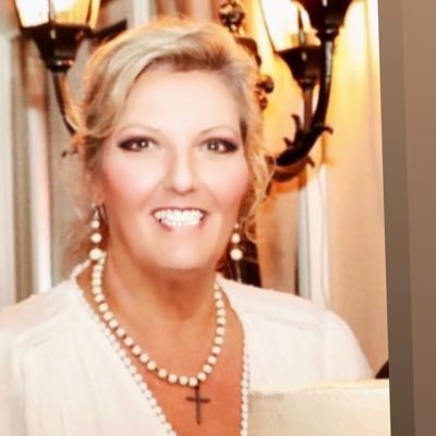 lisa_orr's profile picture. 