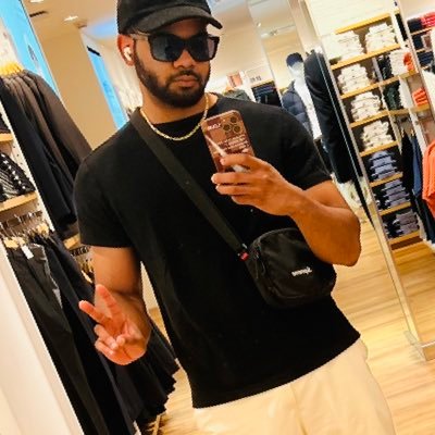 miahrob's profile picture. You can catch flies with honey, but you can catch more honeys bein fly.