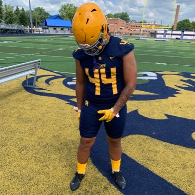 |LB/DE | 6’1 |235| C/O 2023 |Whitmer High School💙💛