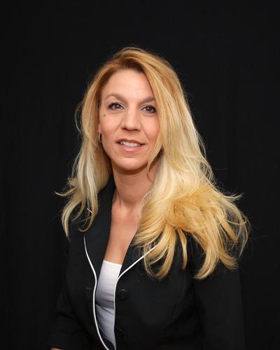 Realtor & Short sale specialist, with Keller Williams Swedesboro NJ. Happily serving buyers and sellers to achieve their real estate goals.