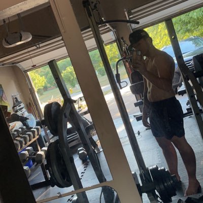 Boring Canadian Streamer, Muay Thai, Brazilian Jujutsu Ig @russell_2121