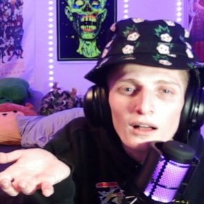 DADDY DANK! 

Top shelf streamer that loves to smoke weed, fart around, nd smoke weed!