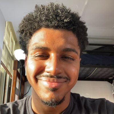 EddieT2412's profile picture. 21