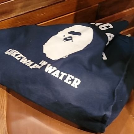 meixixiaofensi's profile picture. 40年前，40年后