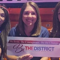 Paola Corona (@pcoronayisd) 's Twitter Profile Photo Paola Corona (@pcoronayisd) 's Twitter Profile Photo