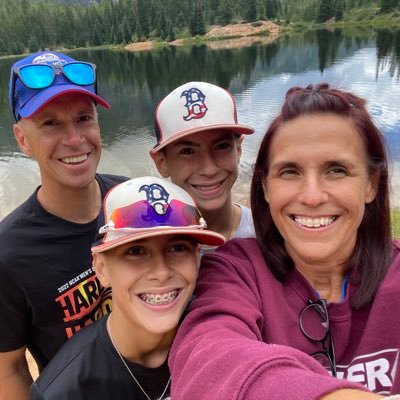 LoriZachary1's profile picture. 