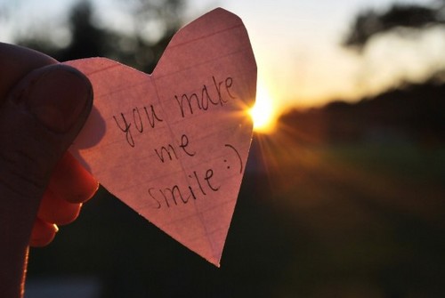 i am just a Girl who' loves to give advices and follows back everyone! ☺