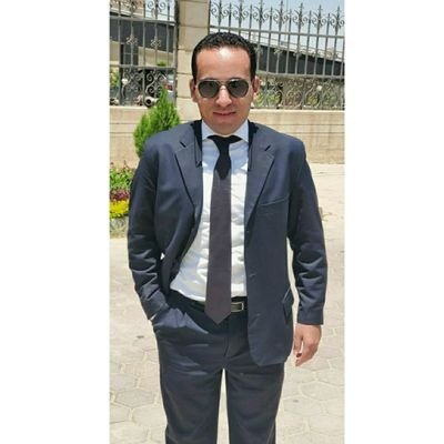 محامي حر ... ماجستير في القانون ... مستشار قانوني لعدد من الشركات
