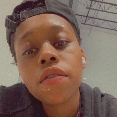 The sky is no longer the limit so reach beyond that shit ✈️🛠🧰..Scorpio♏️ 🌈🏳️🌈👩🏾❤️💋👩🏿