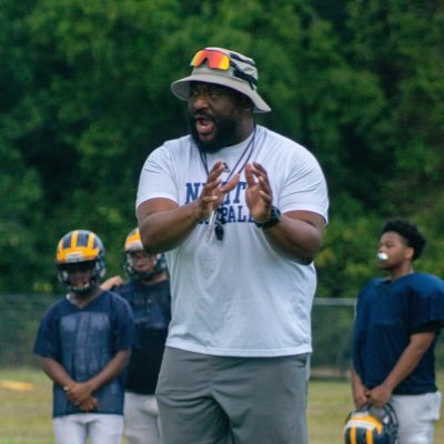 Offensive Line - Aldine Nimitz High School | McNeese Alumnus | Former Grambling State 🏈 @DivergedT Co-host| E+R=O Luke 12:48🙏🏾 LA➡️TX #318 #337 #409 #281