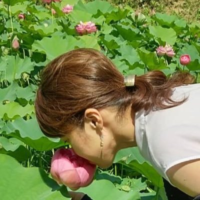 美しいものを愛でるのが好き💖 自然に囲まれた生活したい🌳🐝🍄 夫婦で家庭菜園はじめる🌱 仲間と美味しいものや楽しいものを作る🤗シンガーソングライター伊比裕一郎さん・YouTuber柳楽直也さん・YouTuberローカルボーイズさん応援してます🙌✨