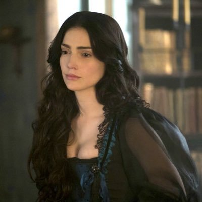 A witch, she owns the apothecary in the small town. /Rp-mun is 18+/ any RP/parody
