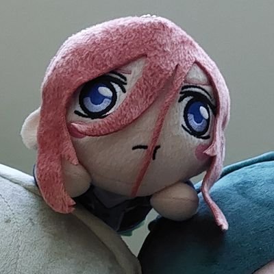 23 | Gamer | Business Student | Idol Fan | Gacha Addict | Quints simp (Miku best girl) | Content Creator Hobby | Becoming less active