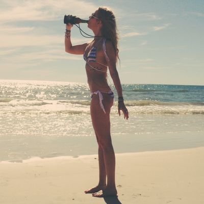 suzannaSouthx's profile picture. I'm just saying what you're thinking 👄