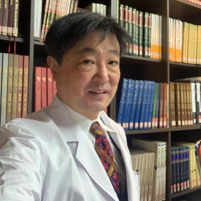 日本フードアナリスト協会の創業者で理事長です。フードアナリストは食の情報発信の専門家資格です。4級から1級まであります。プレスリリース、インフルエンサー、フードライターや商品開発、食のブランディング、調査分析、広報担当、食の審査員などで活躍中。会員数は23000人。新しい食のプロ資格として躍進中です。