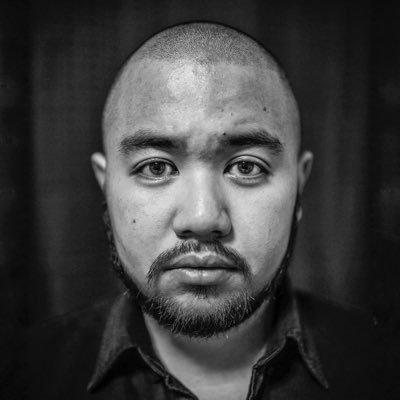 Filipino photographer. Two-time World Press Photo awardee and Pulitzer Prize finalist.