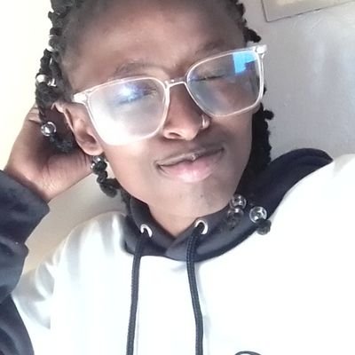 BlacknAlive's profile picture. 🙄🤷