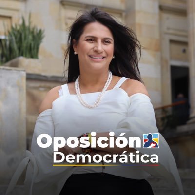 Cuenta de prensa de la senadora de Colombia por el Centro Democrático @PaolaHolguin