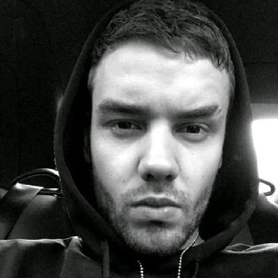 📂 : your daily dose of liam showing love to https://t.co/ZXpFfdQq21ˊˎ-