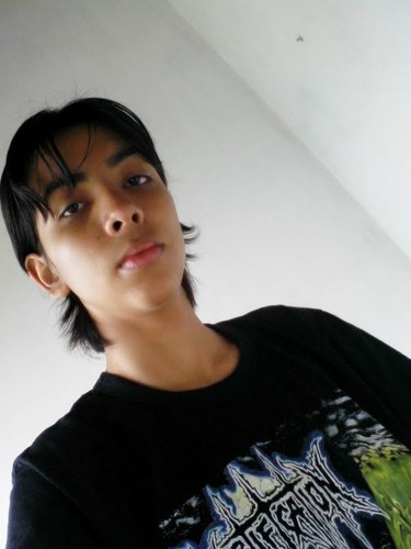 Sou uma pessoa comum, meu diferencial é que sou filho do Rei dos Reis mestre YHAWEH