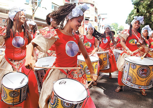 Resultado de imagem para didá banda feminina