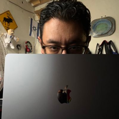 pesimx87's profile picture. Amante de la vida, empresario, desarrollo algoritmos y personas, streame, ciclista empecherado.