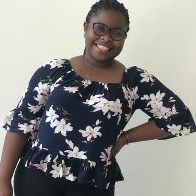 Student journalist, ambitious, smart, lover, love to cook, watch movies, and smile a lot