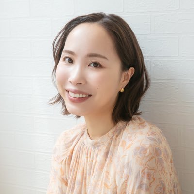 sayuri_hyodo's profile picture. メイクアップアーティスト。東海大フランスゼミ🇫🇷NYへ行きメイクの道を選びました🗽 撮影/メディア出演/監修/YouTube 350K❤️‍🔥旅・食・SNSマーケ好き