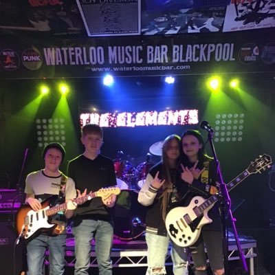 #youngband #unsignedband #rockband WE PLAY #guitar 🎸#drums 🥁 #vocals 🎤 #keys 🎹 #bassguitar looking 4 gigs 2023 #socialmedia @grazitygv IG @theElementsRock