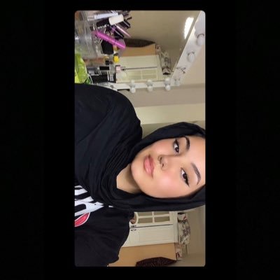 ozoloq's profile picture. insanlar sadece konuşur :)