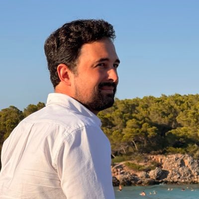 AdrianCardil's profile picture. 