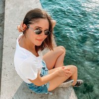 Ceren (@crndoan) Twitter profile photo