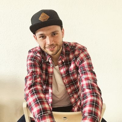 SpeedTutorial's profile picture. Hobby-Läufer 🏃‍♂️