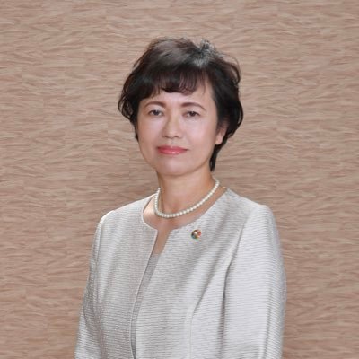 公明党亀山市議会議員•防災士 平成18年初当選 現在4期 女性の視点、生活者の目線で議会活動をしています。夫、母の3人暮らし、孫2人に癒されています。