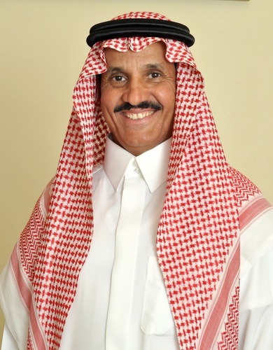 لواء ركن متقاعد محب لله ورسوله ثم لمليكه سلمان بن عبد العزيز،وولي عهده الأمير محمد بن سلمان بن عبد العزيز حفظهما الله، والوطن الغالي،والشعب السعودي العظيم.