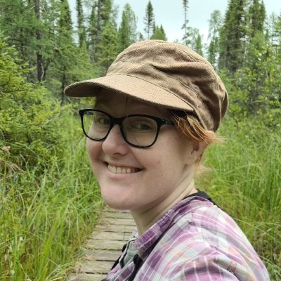 Nature lover, conservation biologist, and comic-maker. She/her.  Tweets/views are my own.   🏳️‍🌈🇨🇦♀️🦇🐍🐢🌿