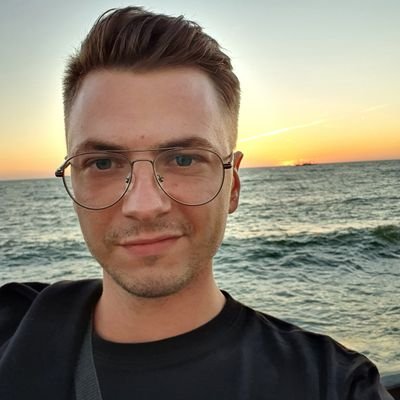 Lenyy22's profile picture. 