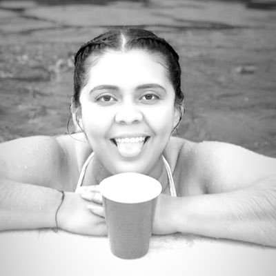 PaolaMo43093686's profile picture. Abogada Administrativista!!