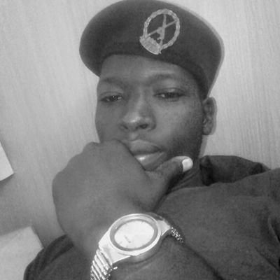 🇺🇬🇺🇬 Uganda people's Defence Forces personnel 🙏 UPDF Medical laboratory Technician 👉🤲🇺🇬 Only Mighty Army 👏👏😄 follow to follow back