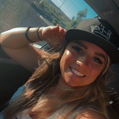 Kimdock14's profile picture. Married to the most handsome man💍
Mama to two beautiful little girls ❤️