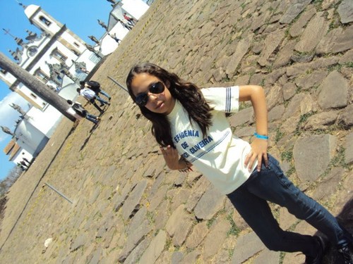 Victória 14anos, , Tenho nojo de falsidade ou qualqer coisa desse tipo. Odeio pessoas qe não sabem diferenciar sinceridade de grosseriaa' ...