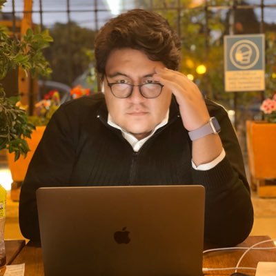 -CEO y Editor General de @ImbaburaHoy - CEO de Signal Group S.A -CEO y Productor General en la TX1, TX2