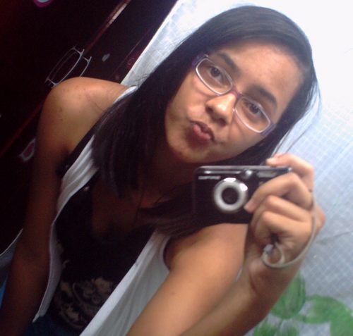 15 anos |  Sagitariana | Bipolar | Corinthiana | Chocolatra | Ruffles | Coca-Cola  | Bob Esponja   ||     quer saber mais ? FOLLOW :D