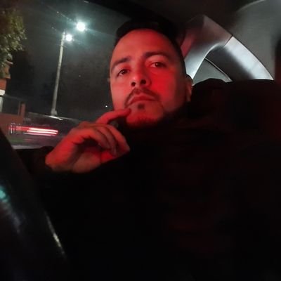 hf1cruz's profile picture. 