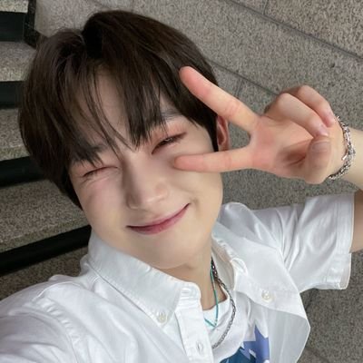 #엔하이픈 my solace.
'My life without you is a misery'
@ENHYPEN ♡.