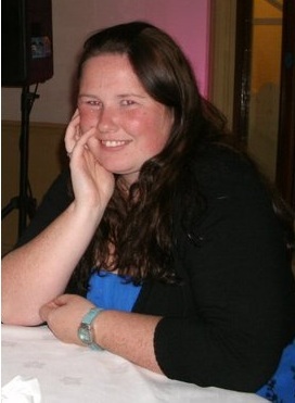 FragileAmanda's profile picture. Hockey Player, Kindle Addict, Arsenal Supporter (for my sins!)